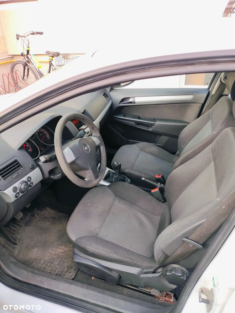 Opel Astra 1.7 CDTI - 10