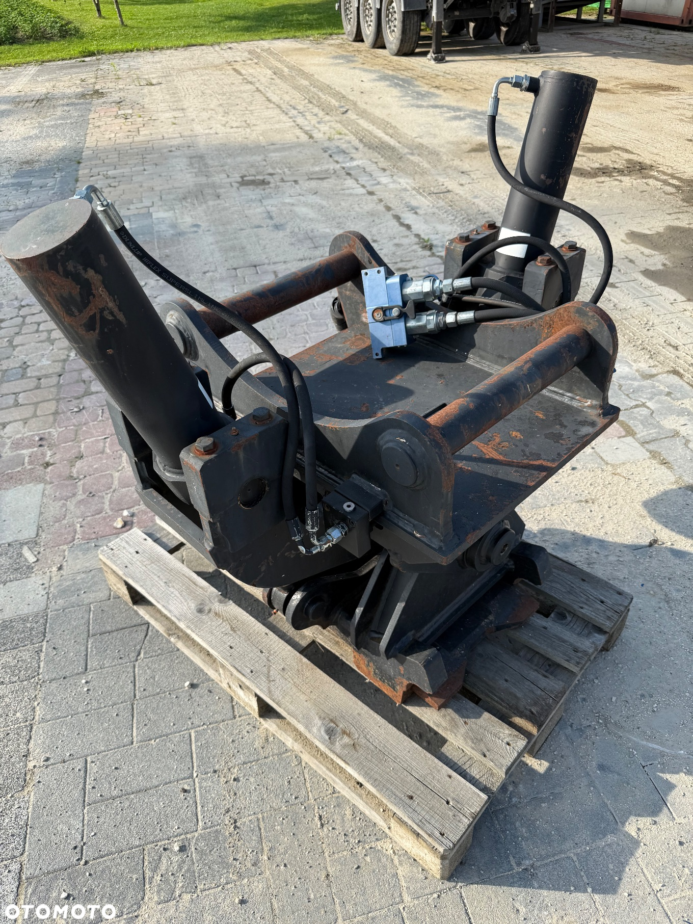 Inny Tiltmellandel - 2