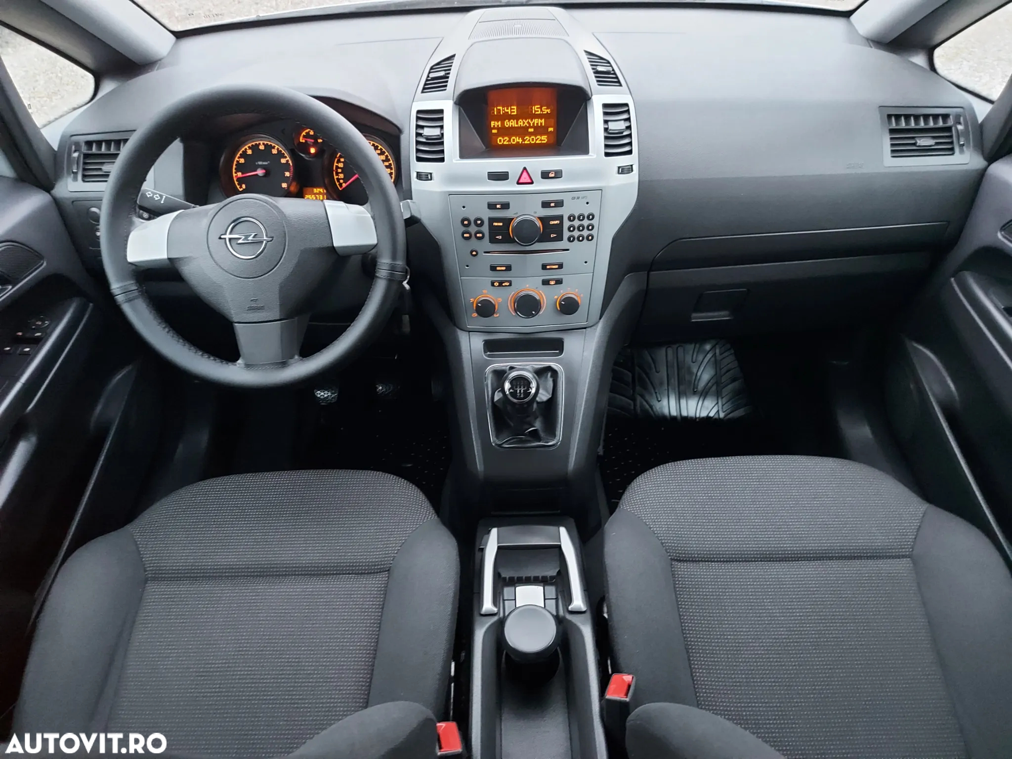 Opel Zafira - 12
