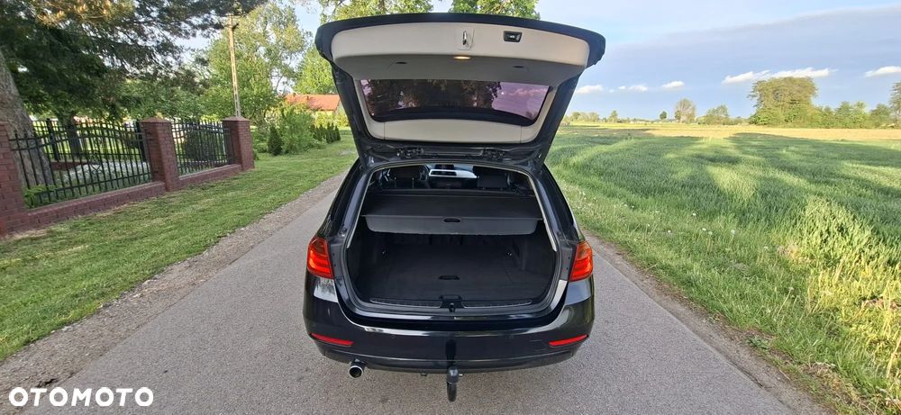 BMW Seria 3 316d - 29