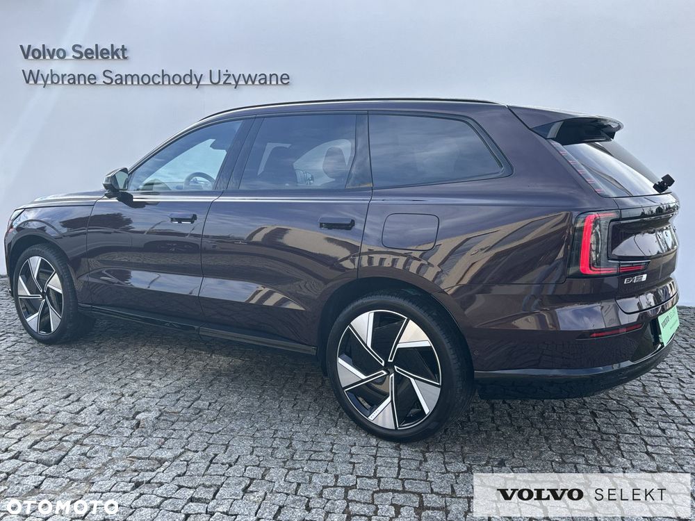 Volvo EX90 - 4