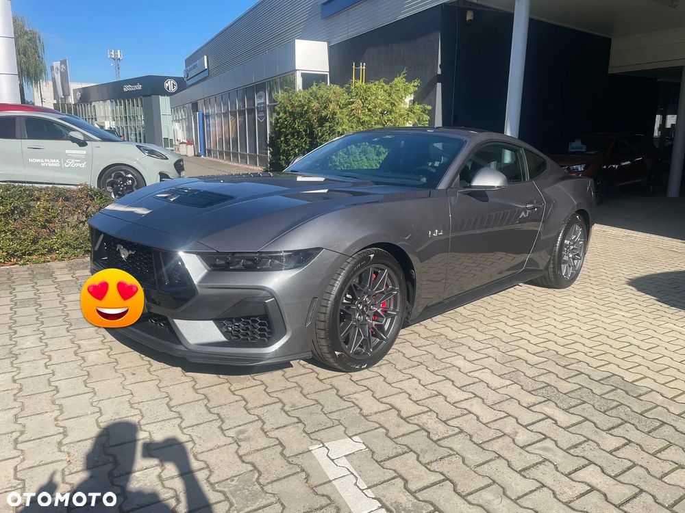 Ford Mustang - 3