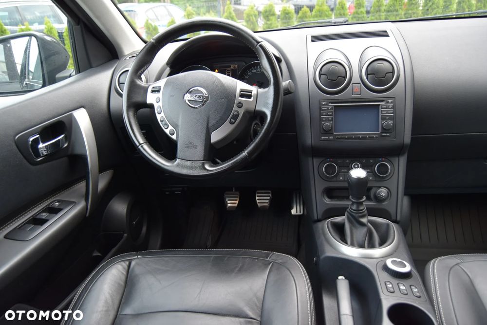 Nissan Qashqai 2.0 dCi 4 x 4 DPF tekna - 20