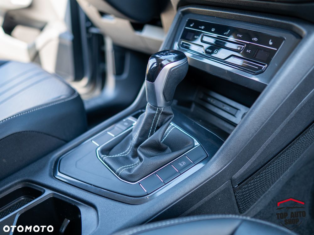 Volkswagen Tiguan - 24