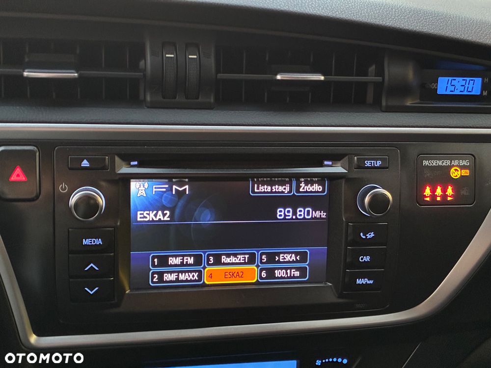 Toyota Auris 1.6 Dynamic - 22