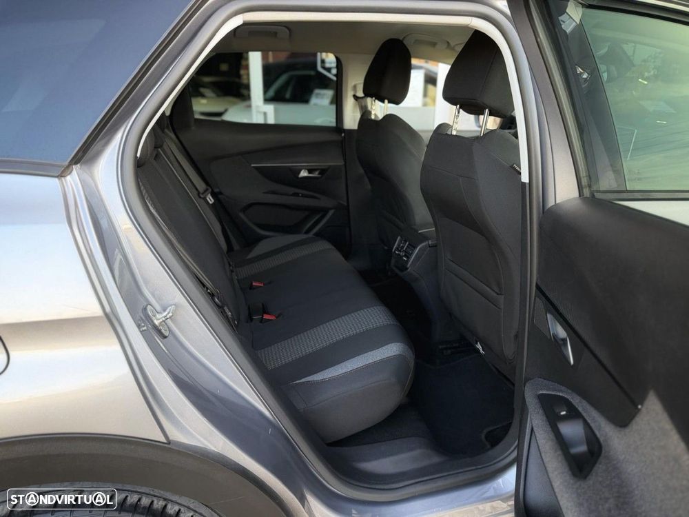 Peugeot 3008 1.5 BlueHDi Active - 16