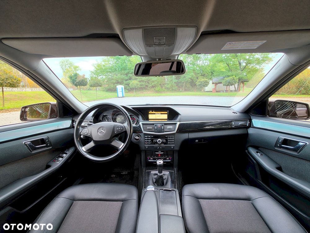 Mercedes-Benz Klasa E 250 CDI DPF BlueEFFICIENCY Avantgarde - 25