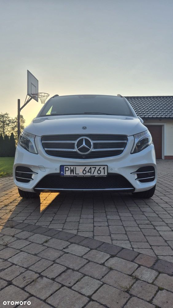 Mercedes-Benz Klasa V - 4