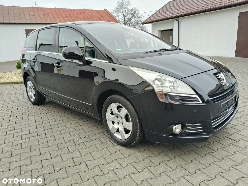 Peugeot 5008 - 3