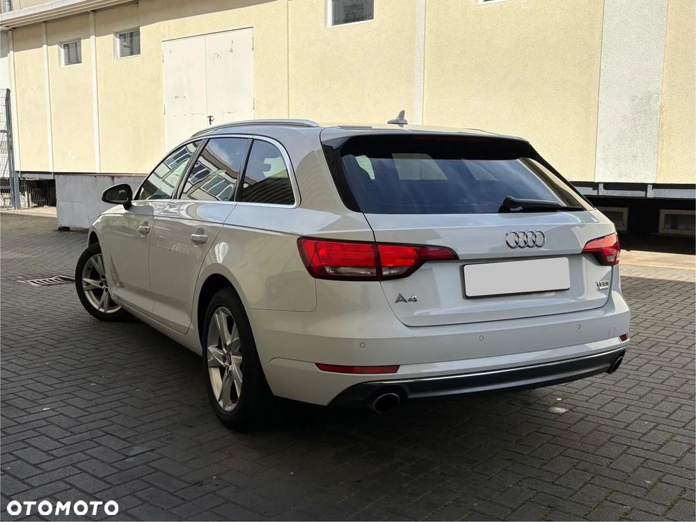 Audi A4 Avant 2.0 TFSI ultra Sport S tronic - 4