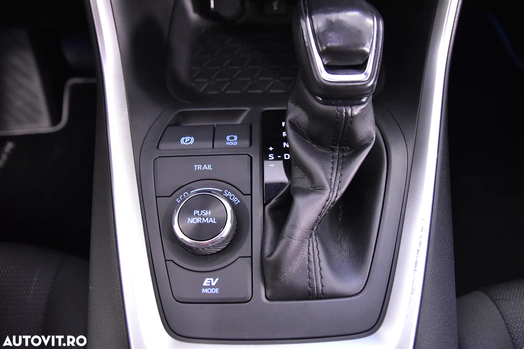 Toyota RAV4 2.5 Hybrid VVT-iE 4x4 Dynamic - 17