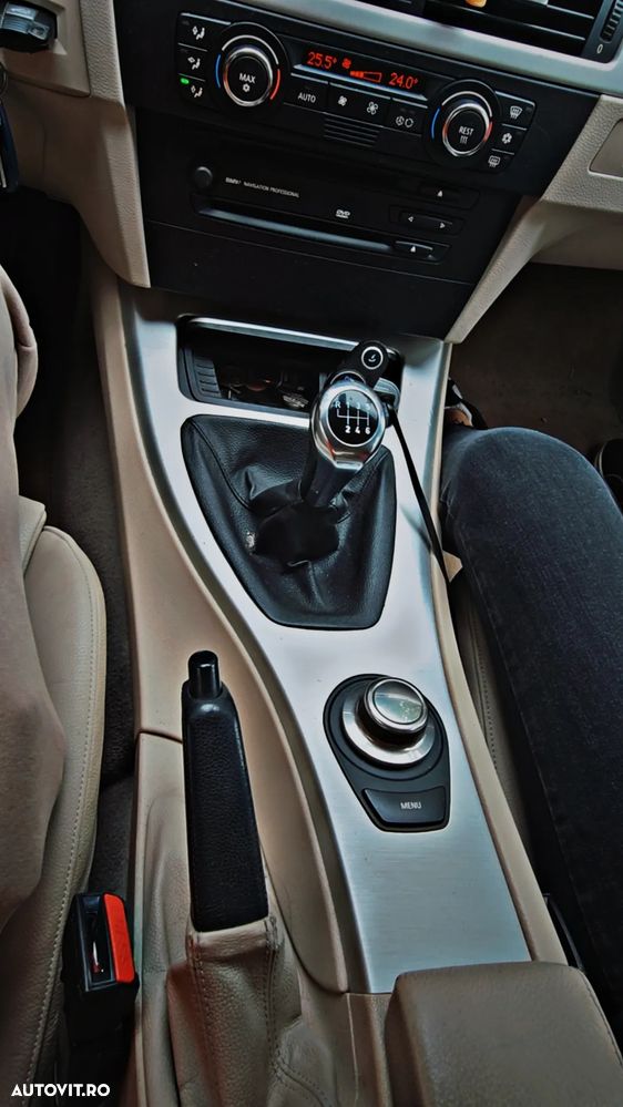 BMW Seria 3 325i - 10
