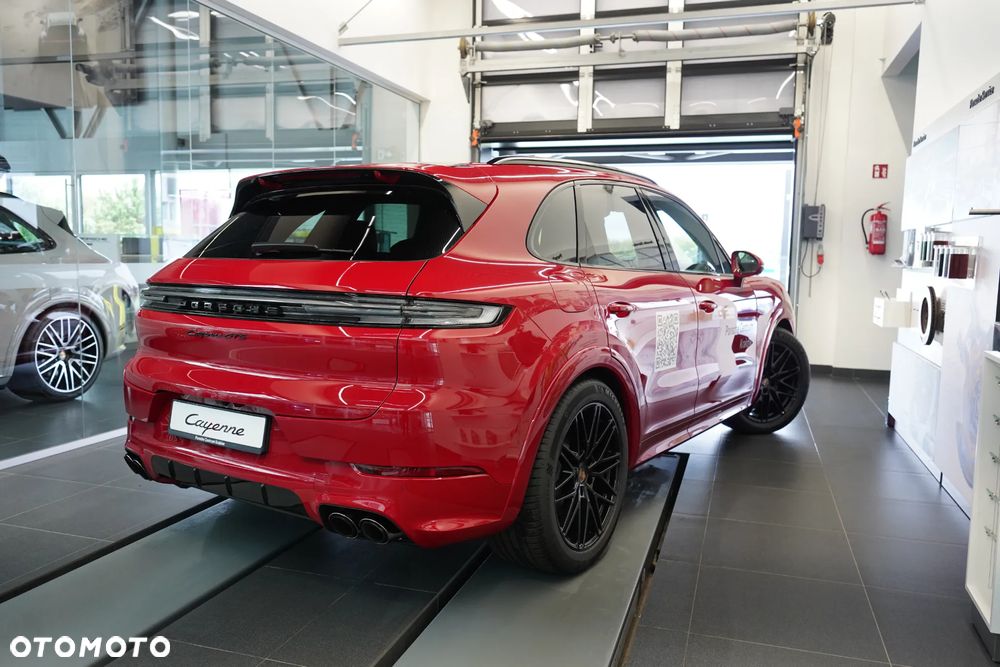Porsche Cayenne GTS - 35