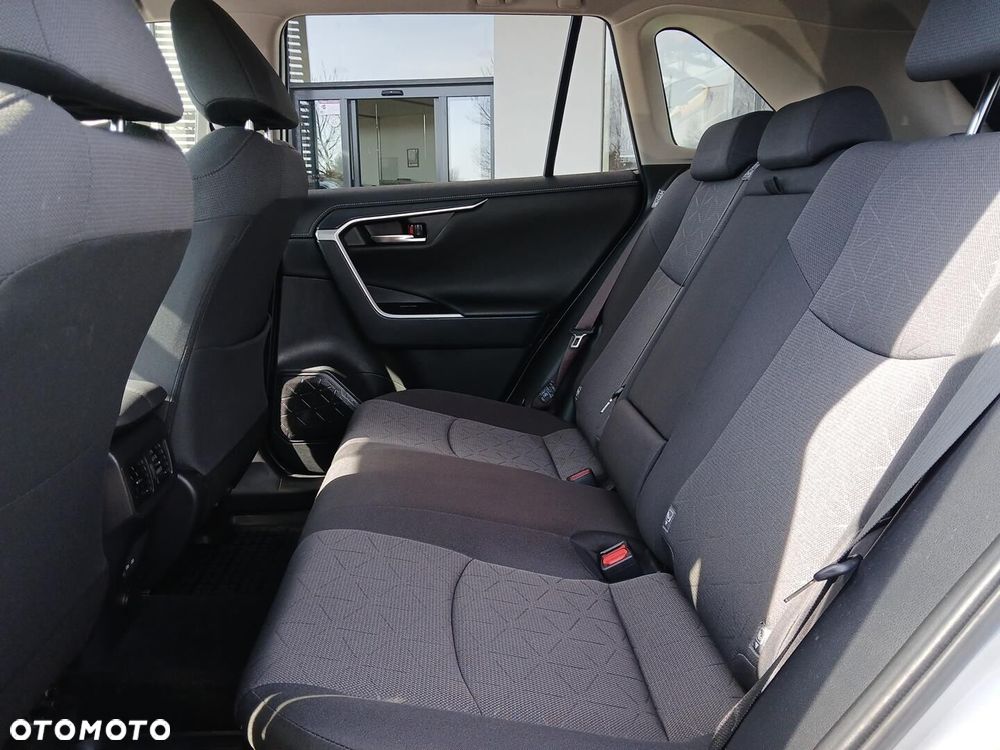 Toyota RAV4 - 16