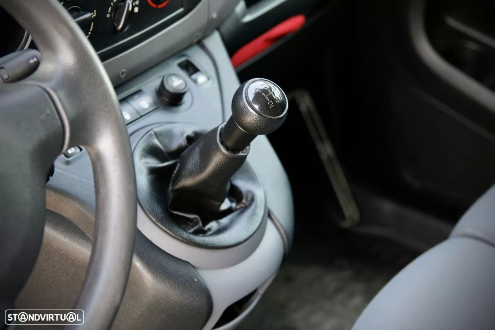 Citroën berlingo 1.6 hdi 3 lugares - 17