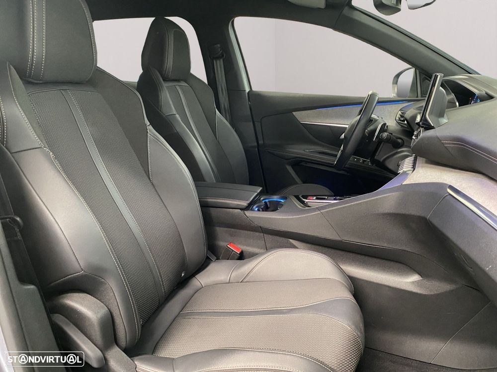 Peugeot 3008 1.6 Hybrid GT e-EAT8 - 18