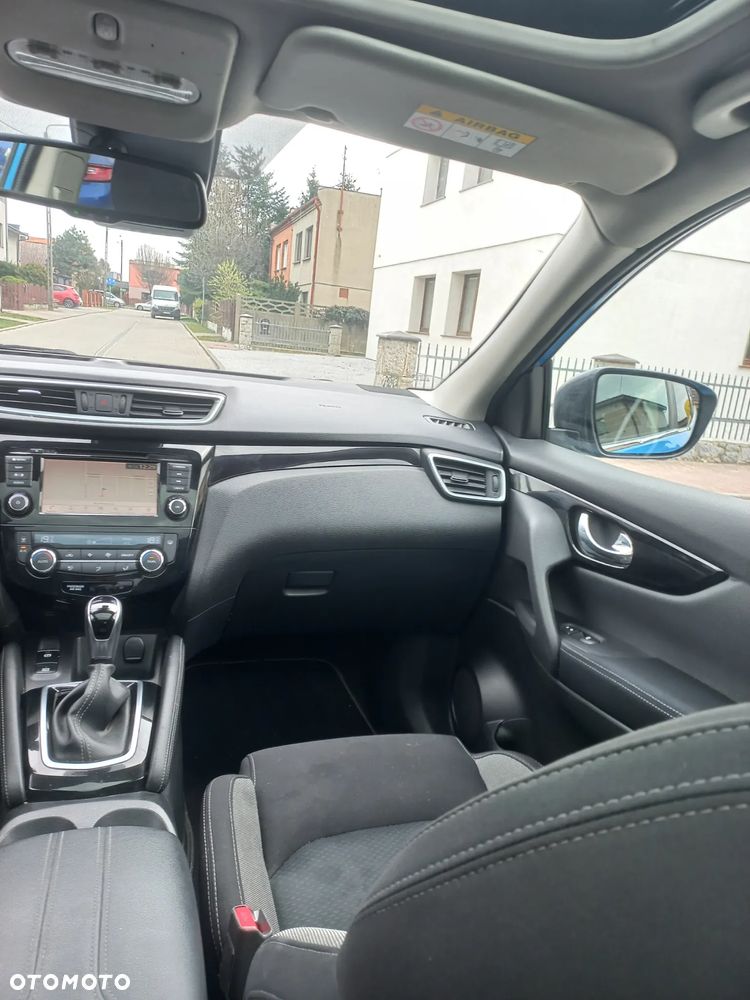 Nissan Qashqai 1.5 dCi DCT TEKNA - 22