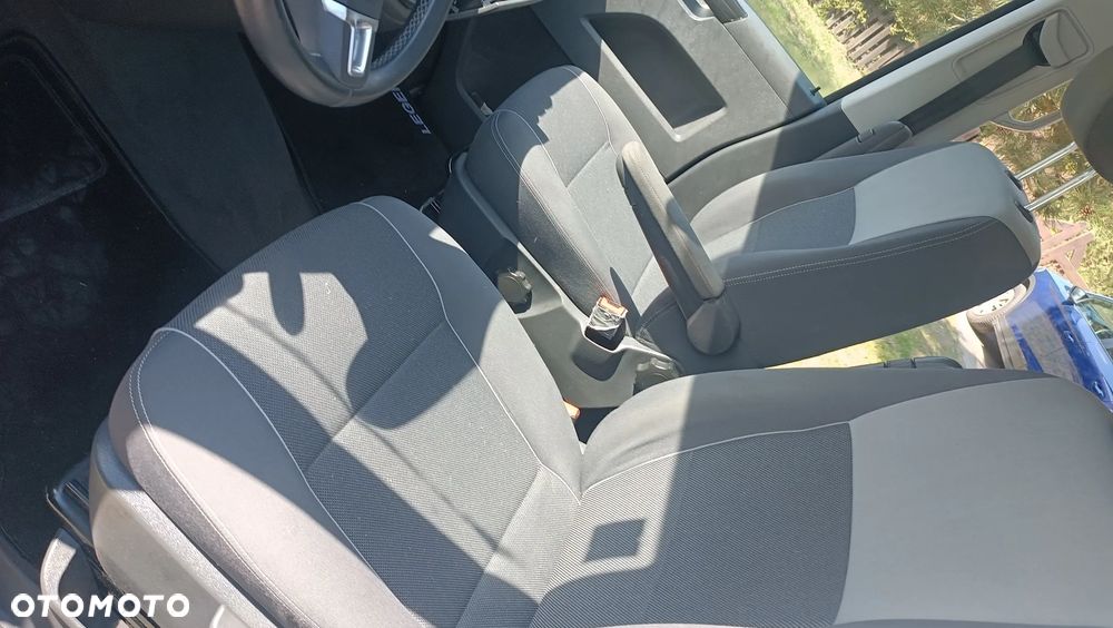 Volkswagen Multivan - 4