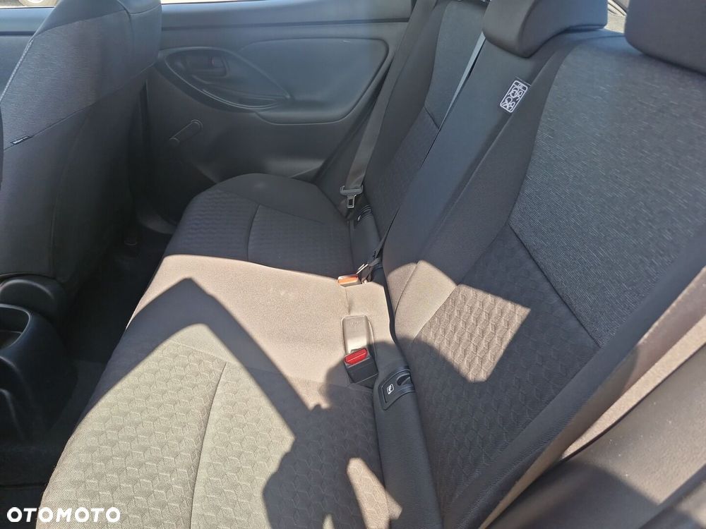 Toyota Yaris 1.5 Comfort CVT - 13