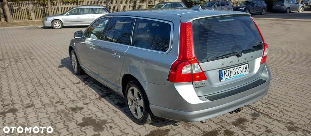Volvo V70 2.0D Momentum - 7