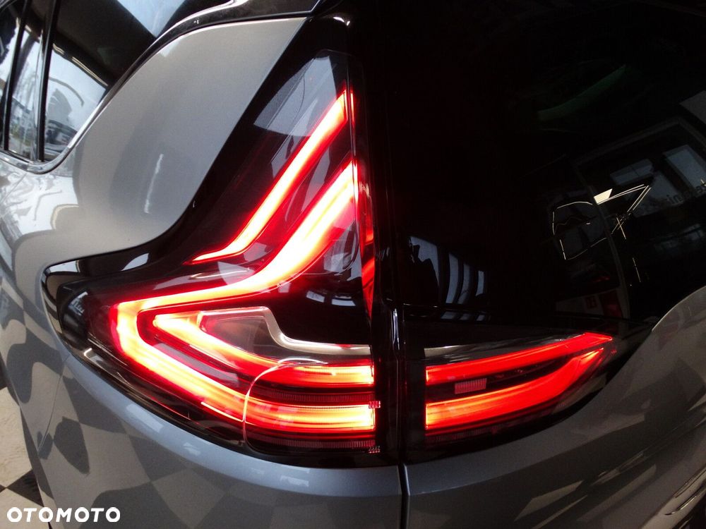 Renault Espace 1.6 dCi Energy Initiale Paris EDC - 28