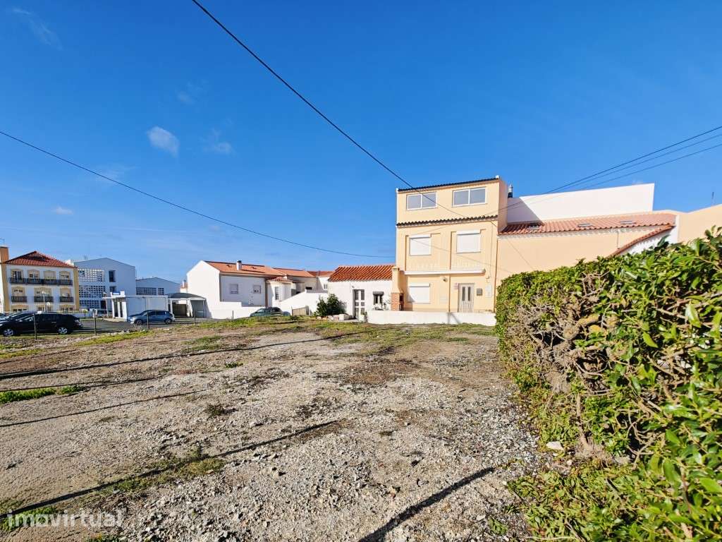 Terrenos na Avenida do Mar no Baleal a apenas 300 metros da praia - Grande imagem: 3/13