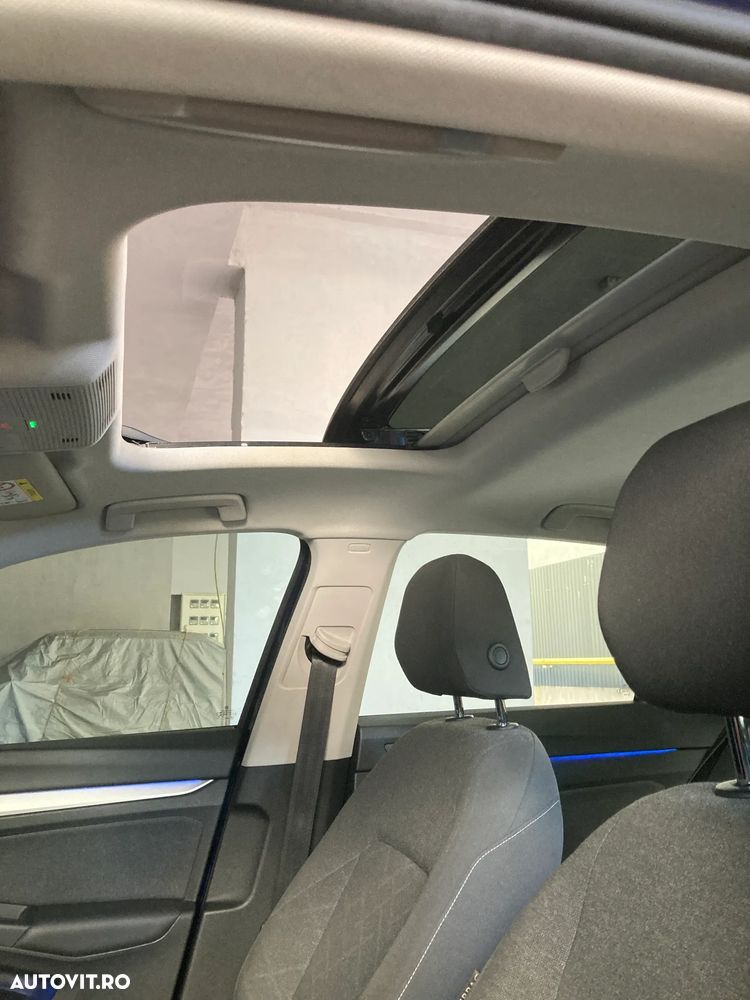 Volkswagen Golf 1.5 eTSI ACT DSG MHEV Life - 5