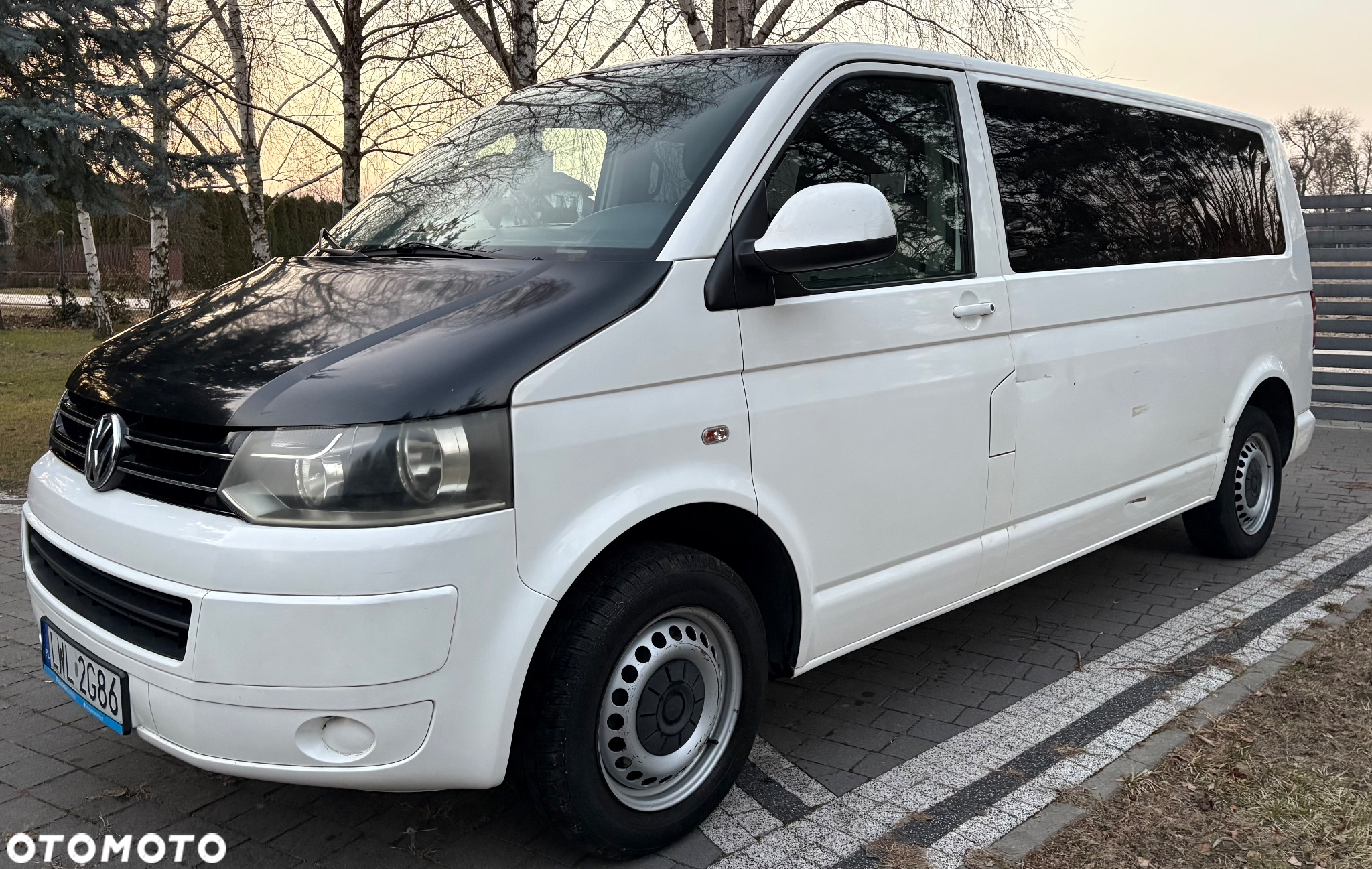 Volkswagen Caravelle - 2