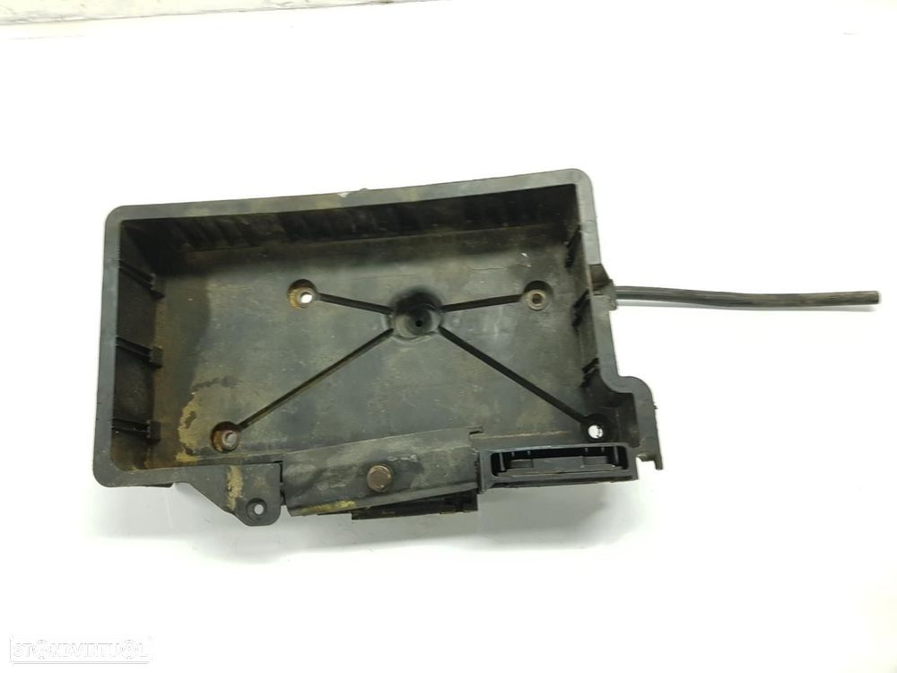 SUPORTE DE BATERIA IVECO DAILY FURGÓN - 1