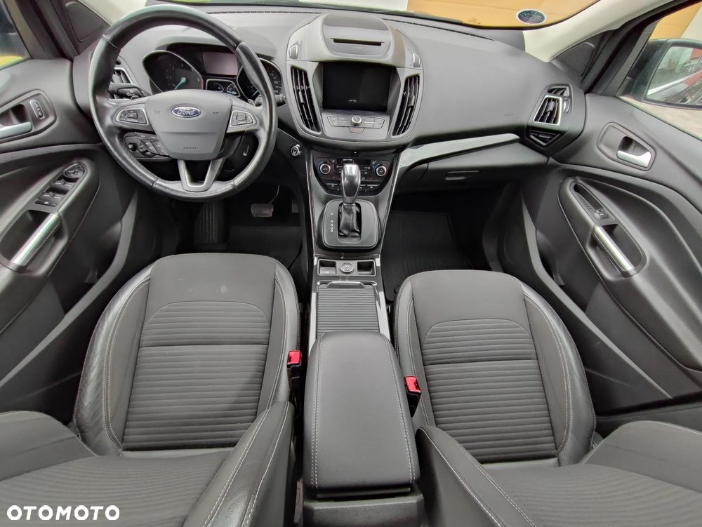 Ford Kuga 2.0 TDCi 4x4 Titanium - 36