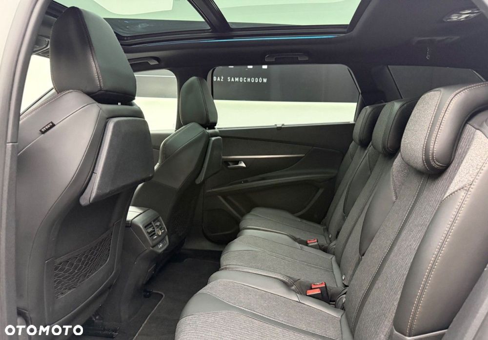 Peugeot 5008 - 26