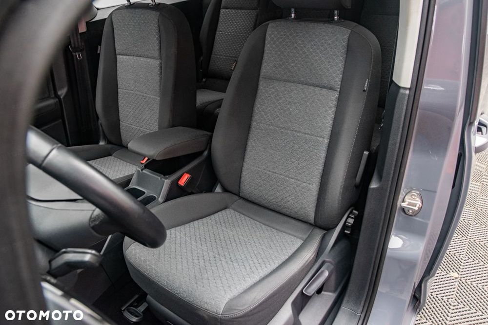 Ford Tourneo Connect Grand - 18