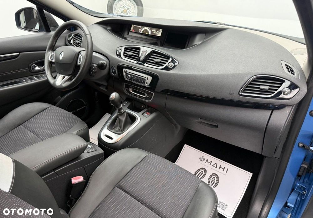 Renault Scenic TCe 130 Bose Edition - 17