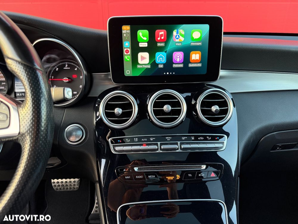 Mercedes-Benz GLC - 27