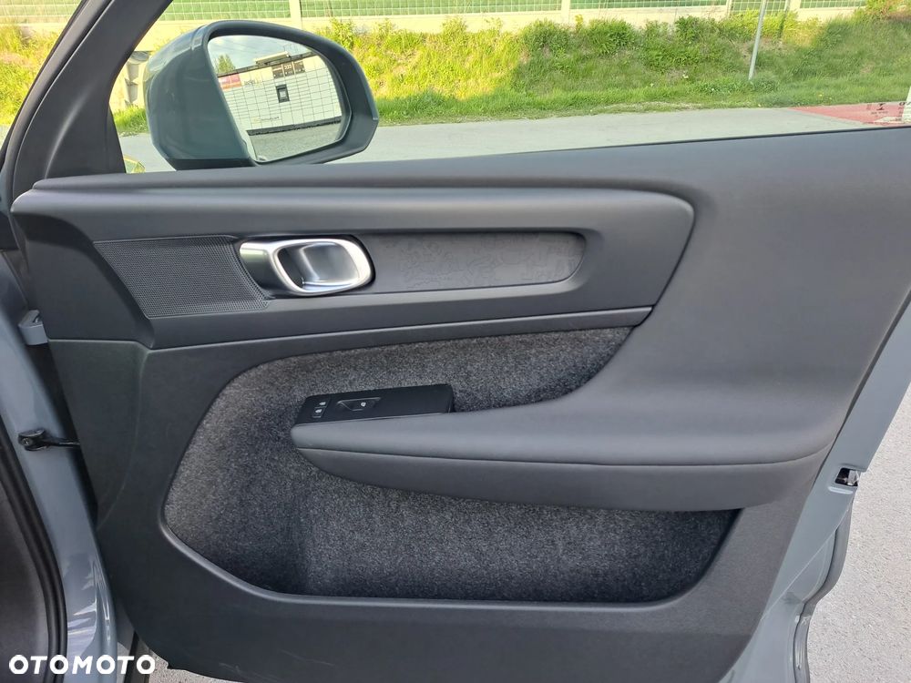 Volvo XC 40 T2 Essential - 16