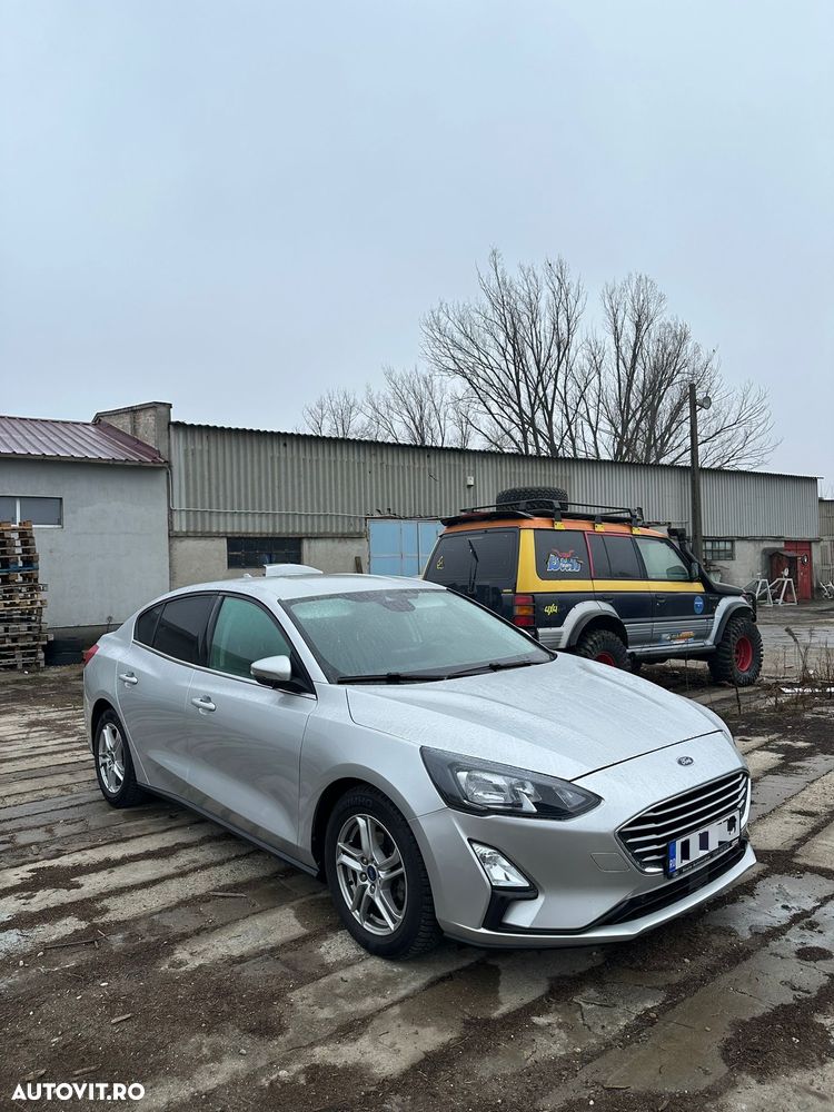 Ford Focus - 1