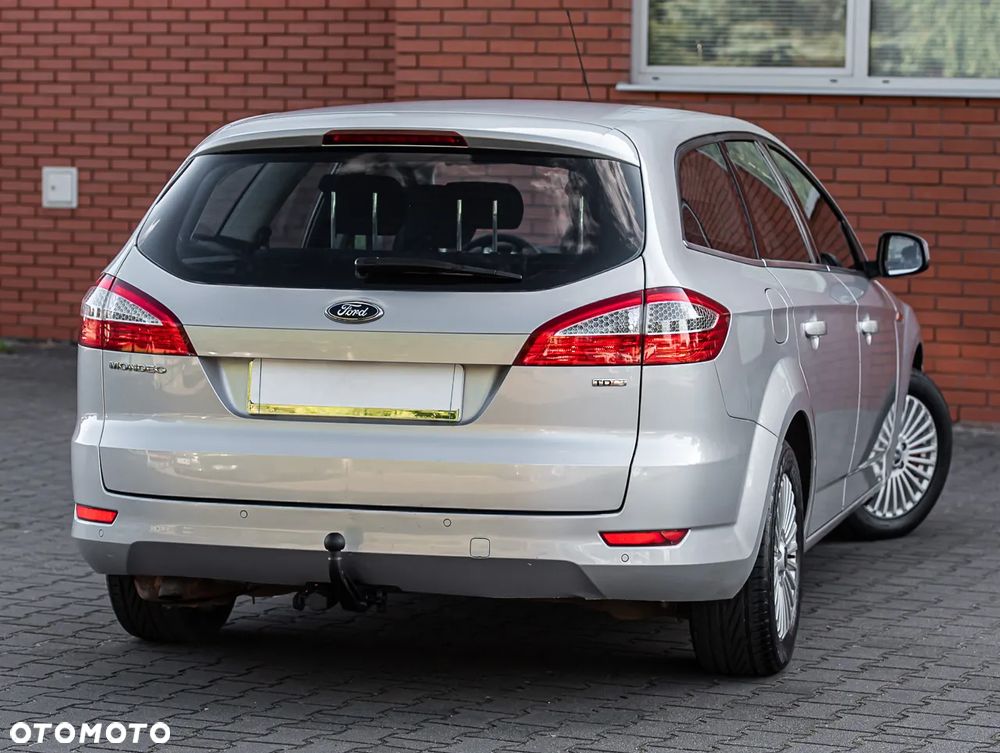 Ford Mondeo 1.8 TDCi Ghia - 12