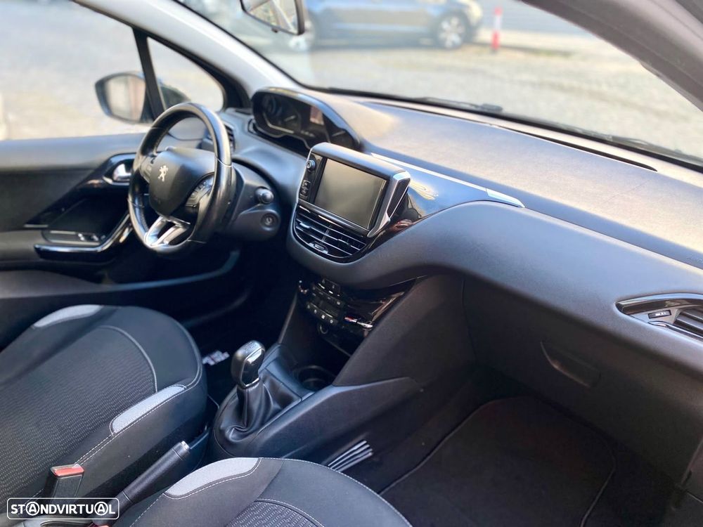 Peugeot 208 1.6 BlueHDi Allure - 18