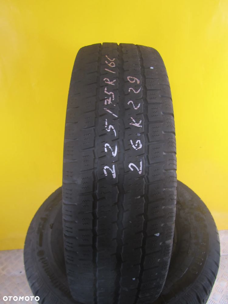 Opony Continental VancoFour Season 2  225/75 R16C - 2