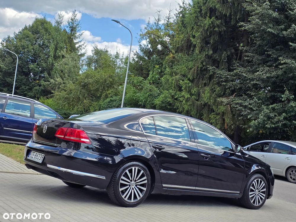 Volkswagen Passat 2.0 TDI Highline DSG - 21