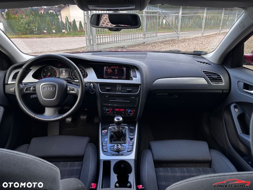Audi A4 Avant - 16