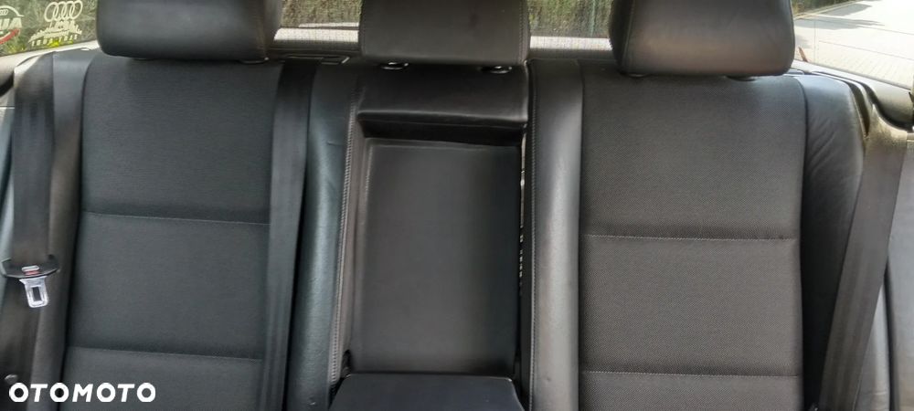 Audi A4 Avant - 33