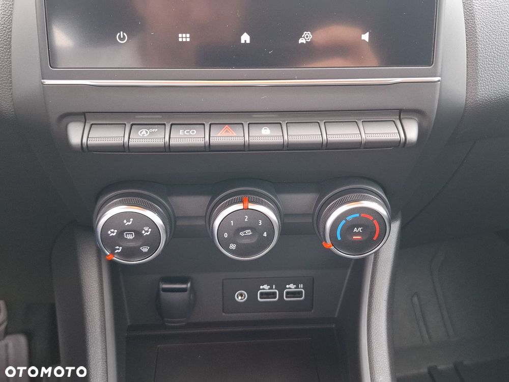 Renault Captur - 22