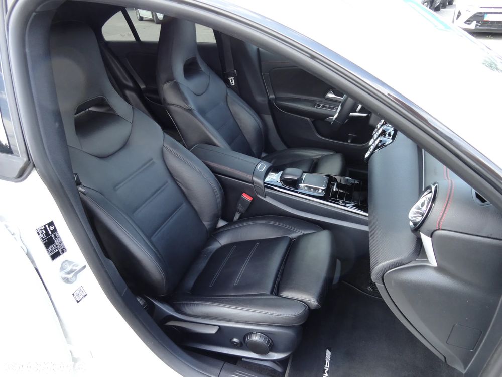 Mercedes-Benz CLA 200 7G-DCT Edition AMG Line - 11