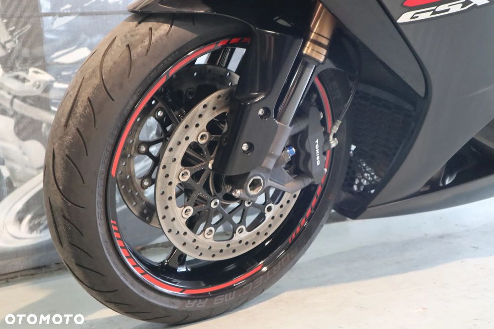 Suzuki GSX-R - 3