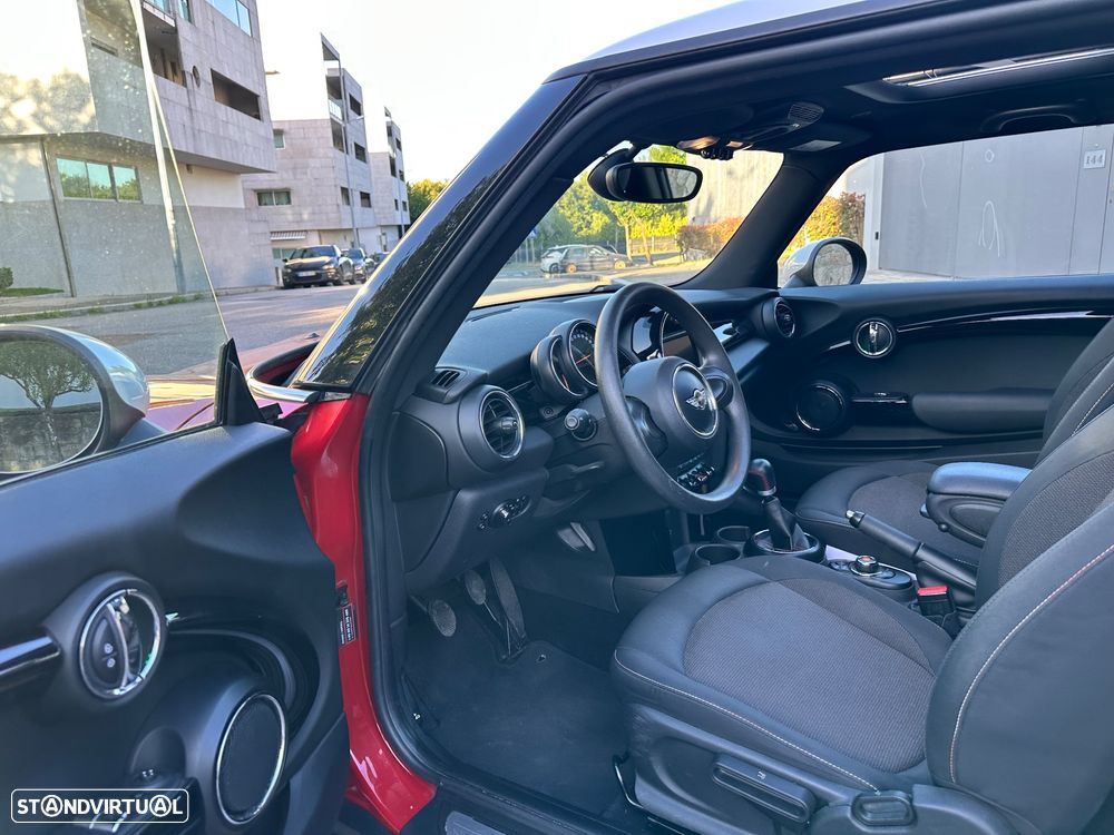 MINI 3 Portas Cooper D - 19