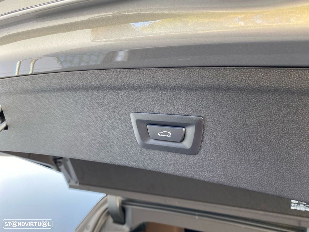 BMW iX xDrive 50 Pack Desportivo - 24