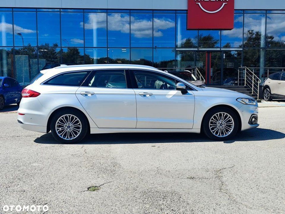 Ford Mondeo - 4