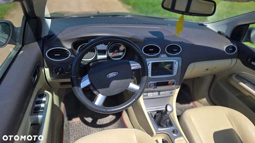 Ford Focus 2.0 Titanium - 14