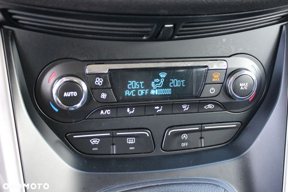 Ford Kuga 2.0 TDCi 4x4 Titanium - 30